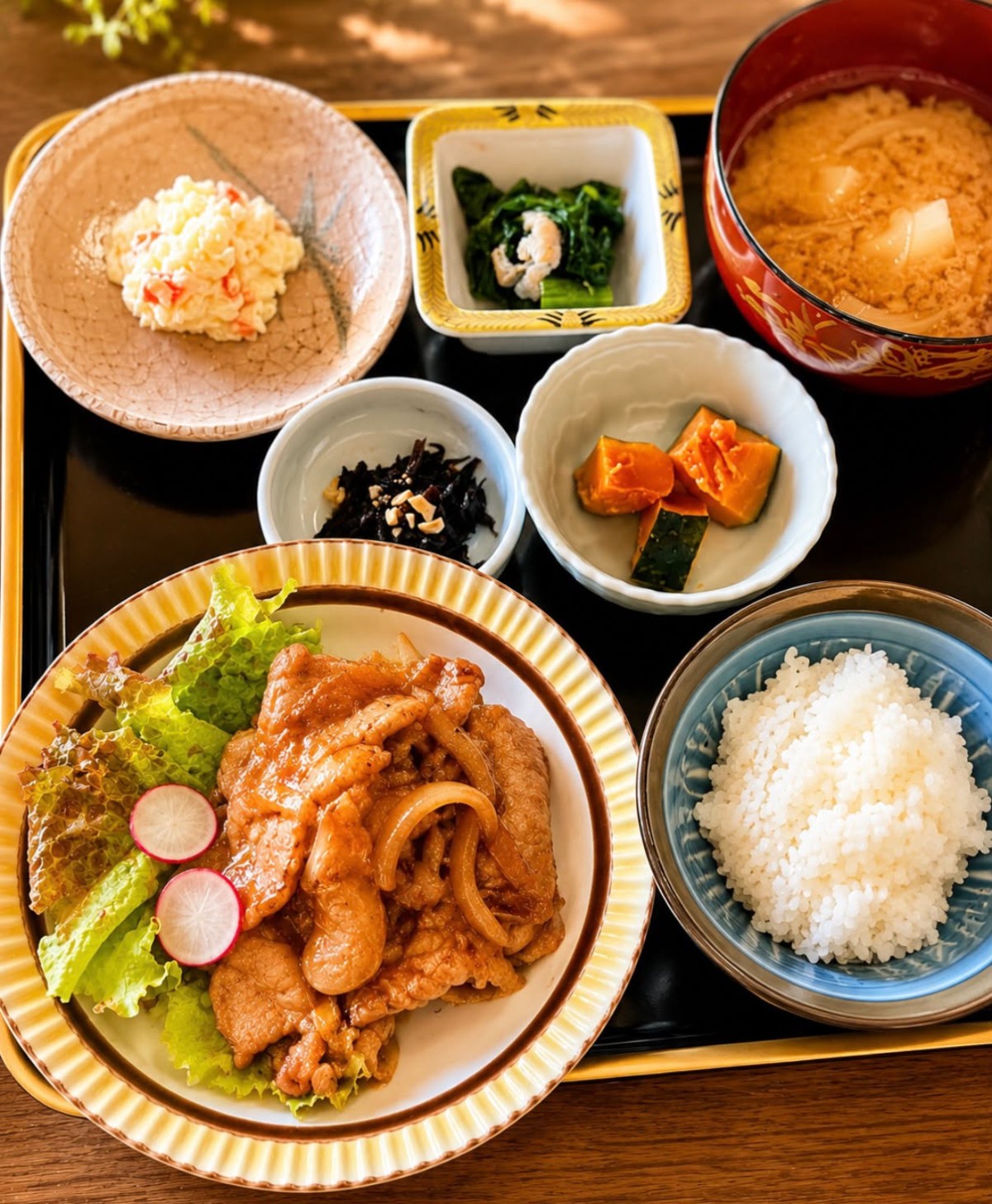 島根県奥出雲町のコミュニティスペース『Katta House』内にオープンした食堂『永遠のいま』のランチメニュー