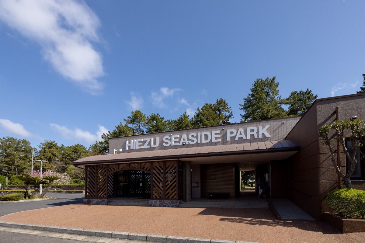 鳥取県日吉津村にある『日吉津村海浜運動公園キャンプ場』の外観