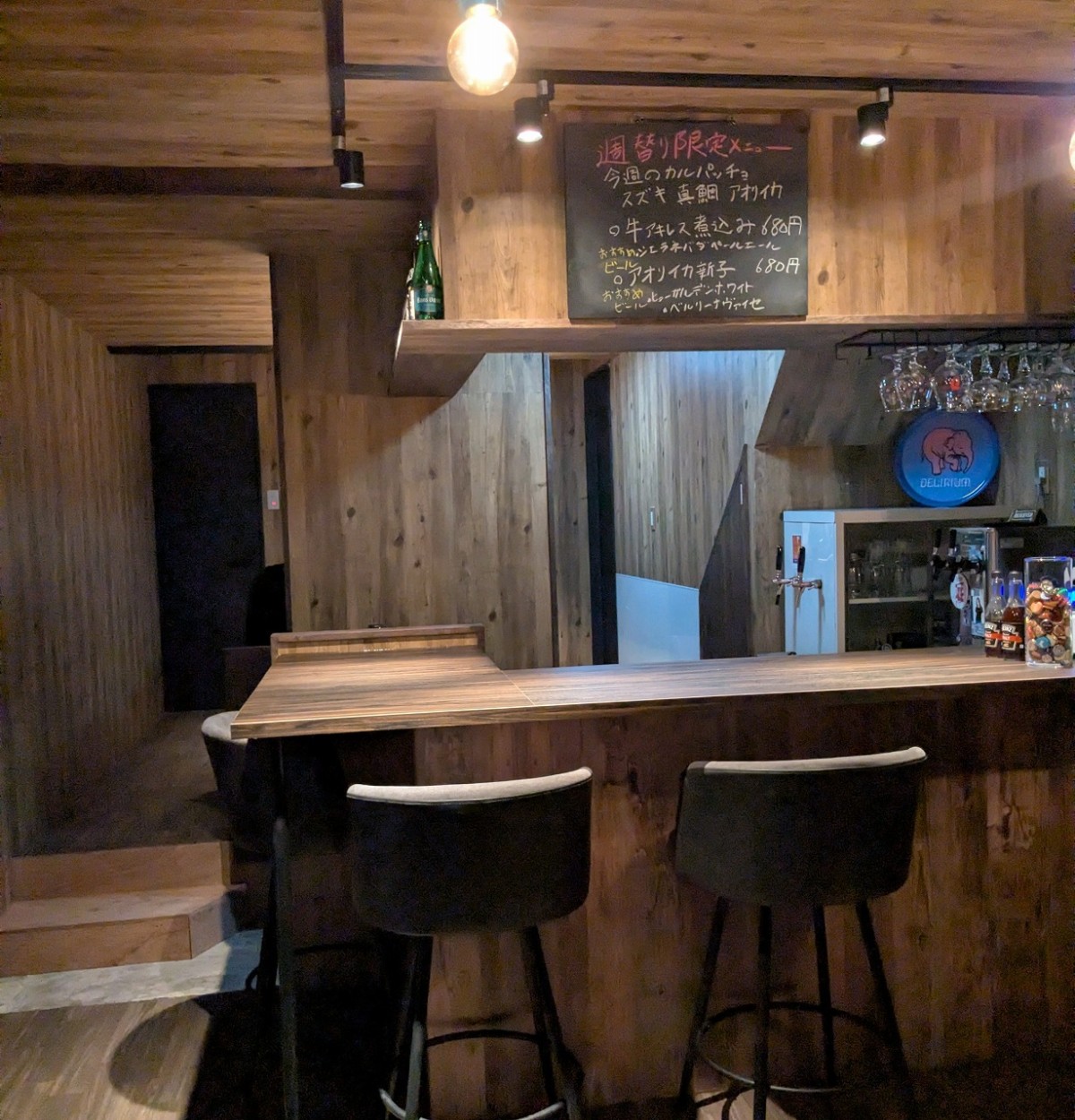 島根県松江市にオープンした『ワールドビアキッチン』の店内の様子