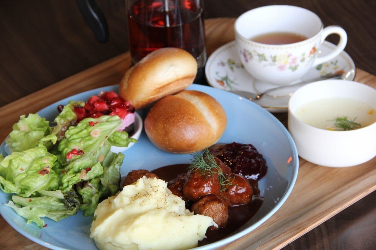 鳥取県米子市の古民家カフェ『カフェトムテ』のランチ「北欧プレートセット」