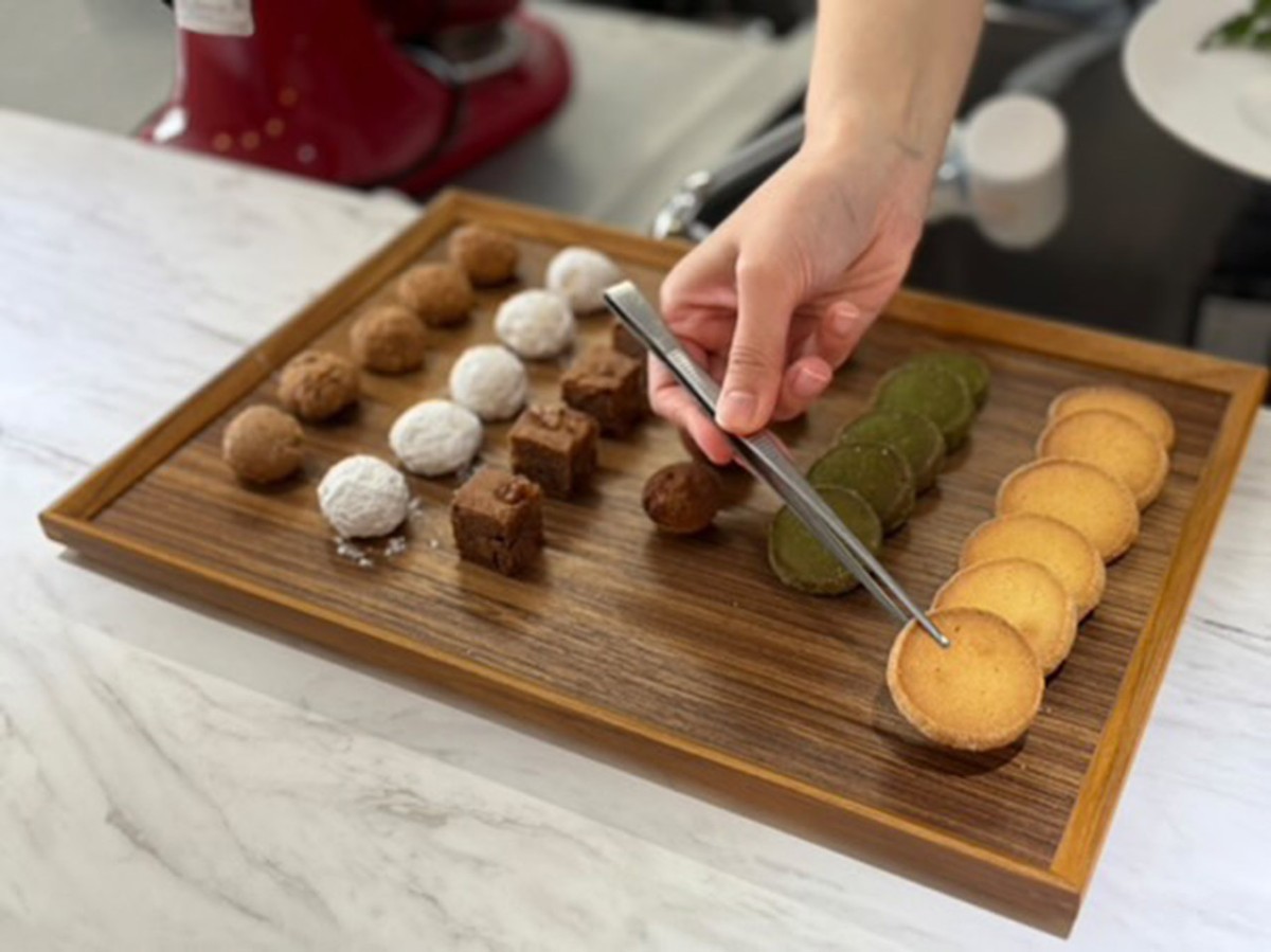 益田市にオープンした『アシェットデセール専門店 Alu,』の焼き菓子