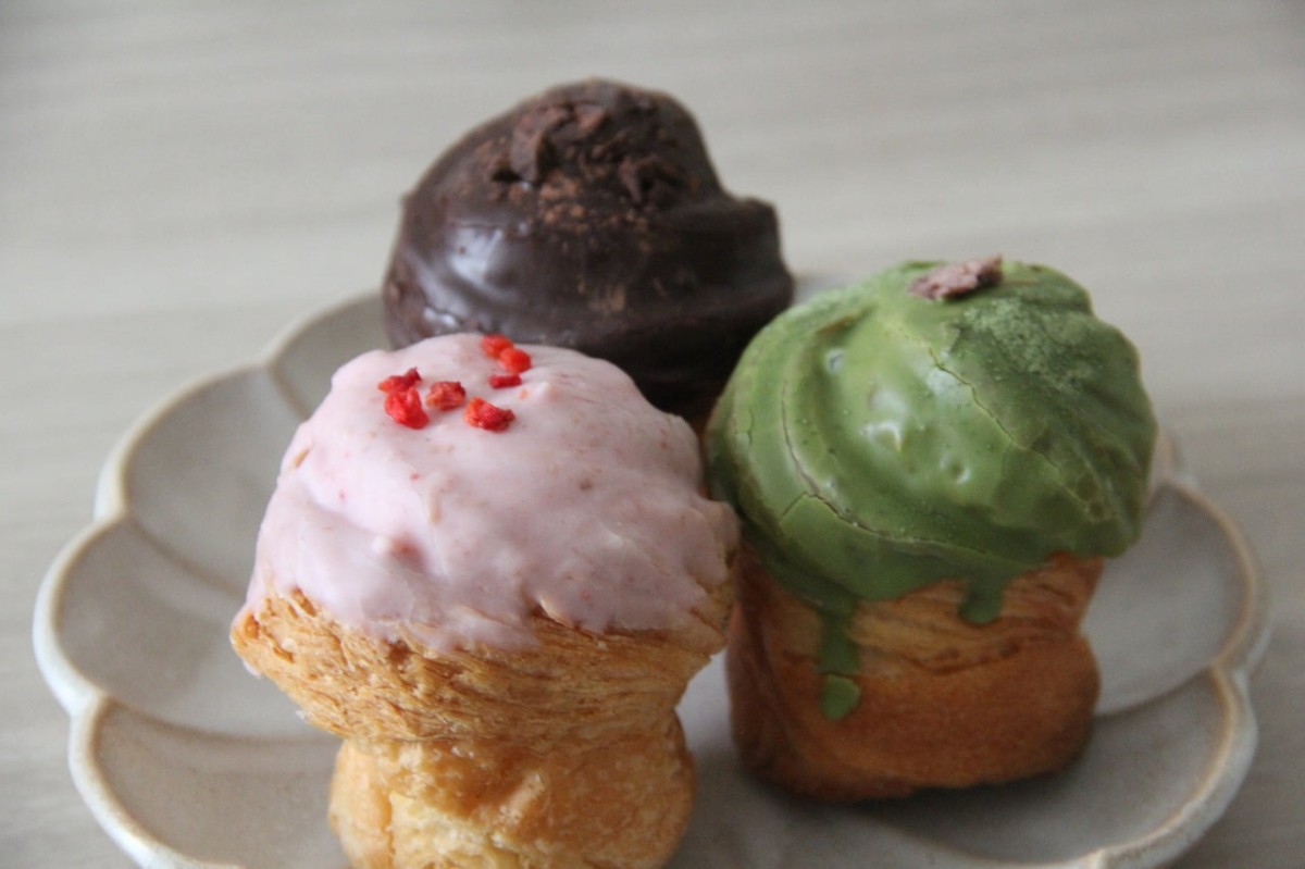 島根県松江市にオープンした『100日だけの北海道クロフィン発酵ミルクバター本舗 by Tony Bake』の「クロフィン」