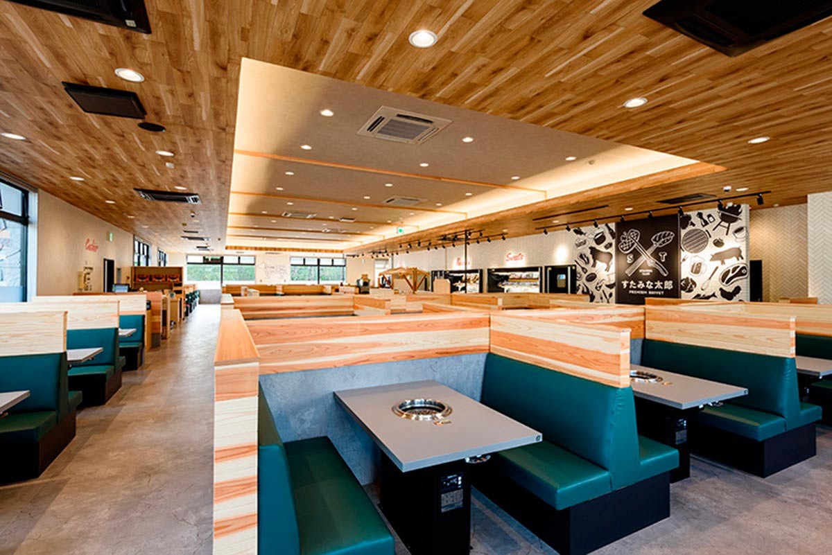 鳥取県鳥取市にオープンした『すたみな太郎 PREMIUM BUFFET 鳥取店』の内観