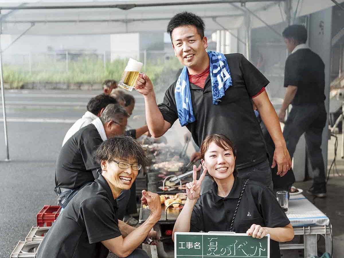 山陰の企業「アクアシステム」の社員のみなさん