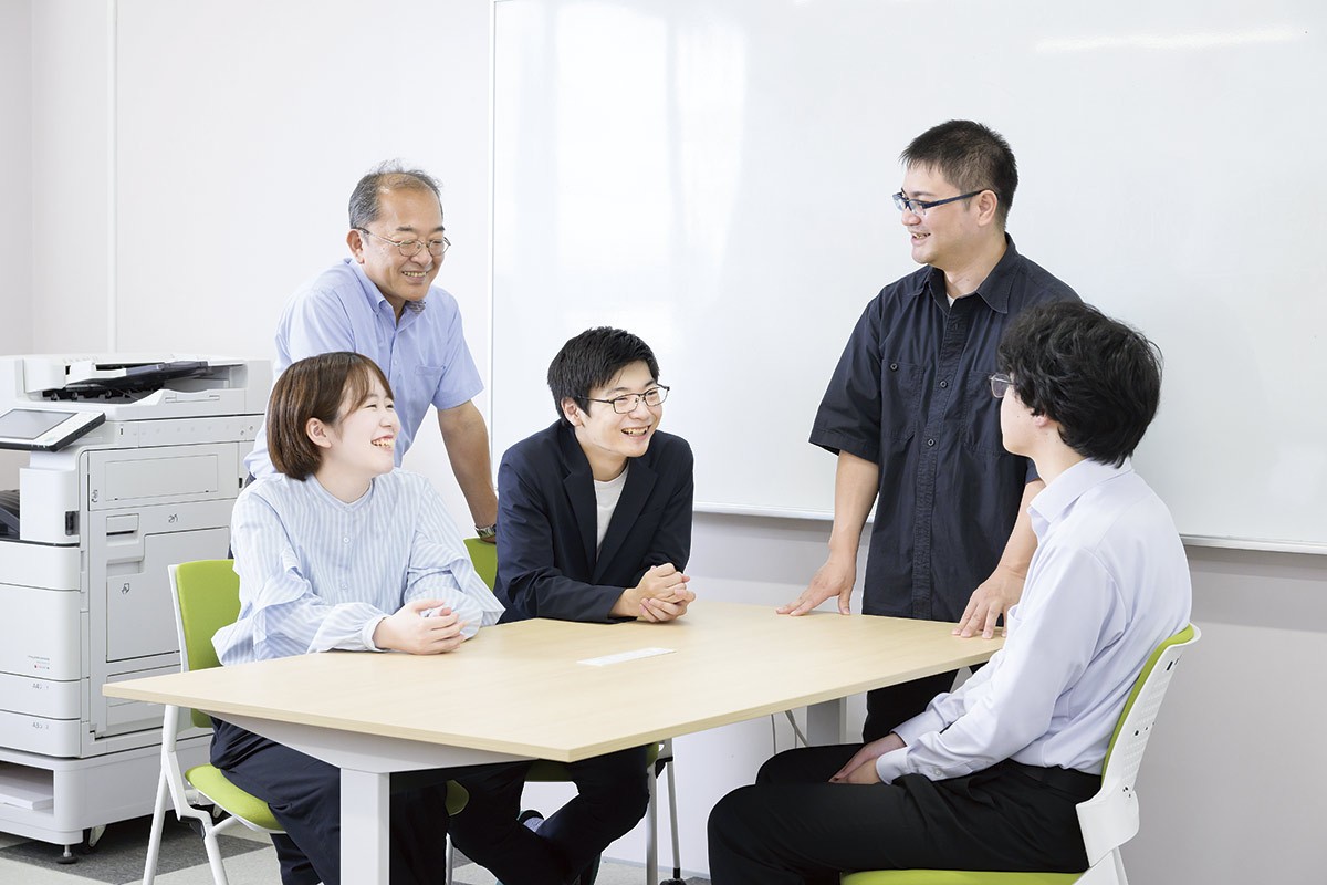 山陰の企業「SICデジタル」の社員のみなさん