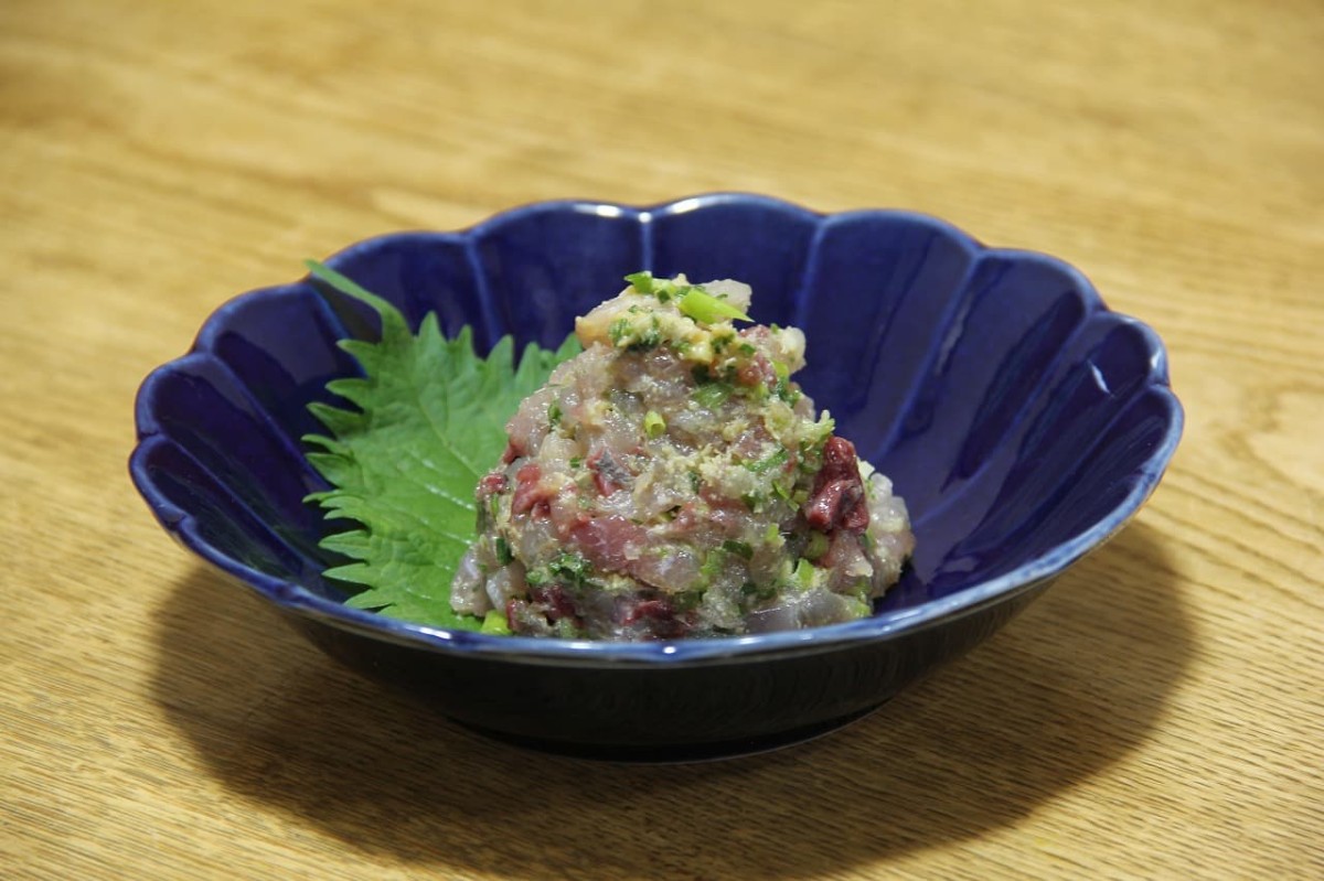 鳥取県境港市にある居酒屋『和泉』で提供している魚料理_アジのなめろう
