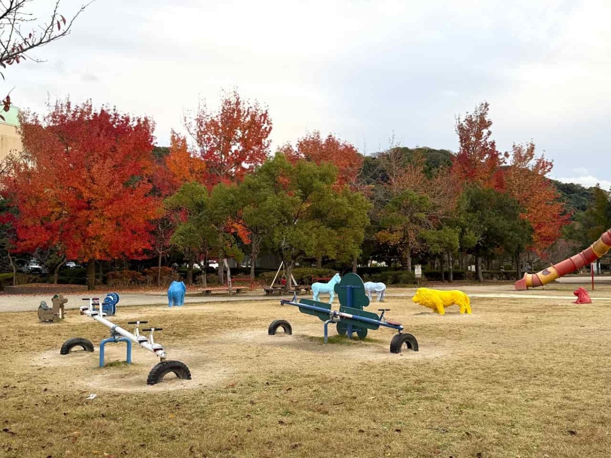 鳥取県米子市にある『湊山公園』の紅葉の様子