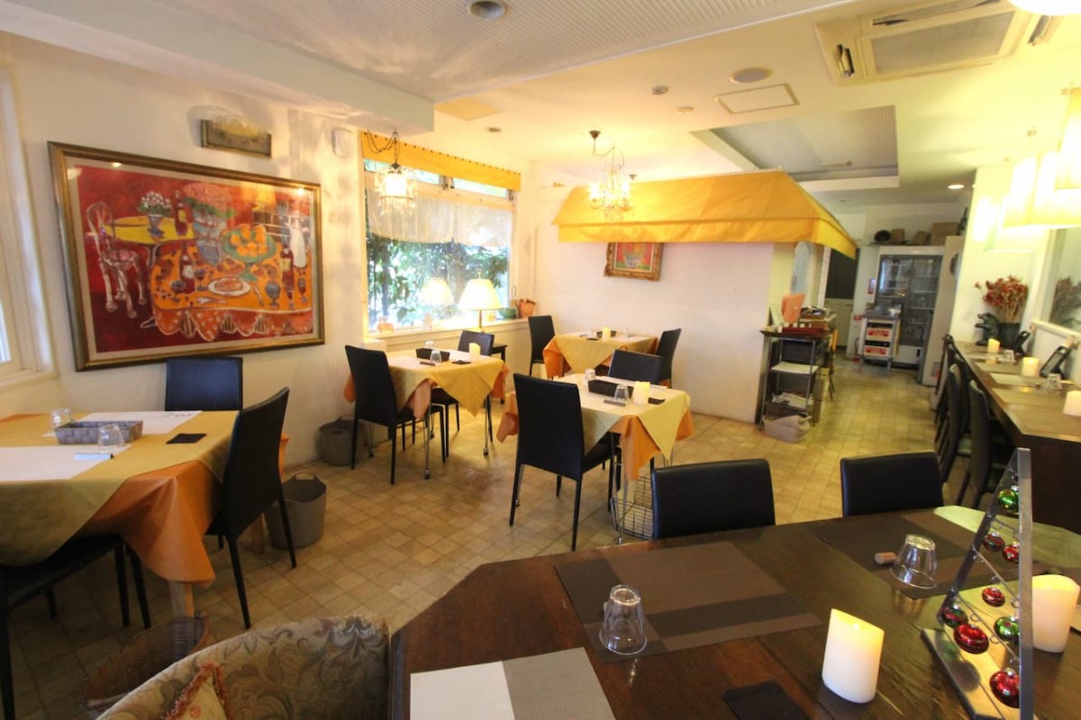 島根県松江市にある『RISTORANTE grappa（リストランテグラッパ）』の店内