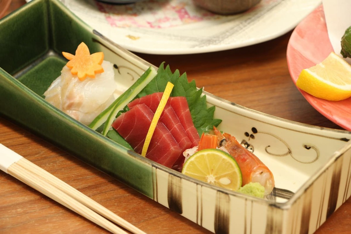 島根県出雲市にある『葵姫原庵』で提供している夜の会席料理〈瑞〉の造りの一例