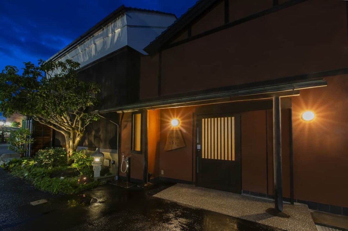 松江市の一棟貸し宿「宿の蔵 Hug」の外観