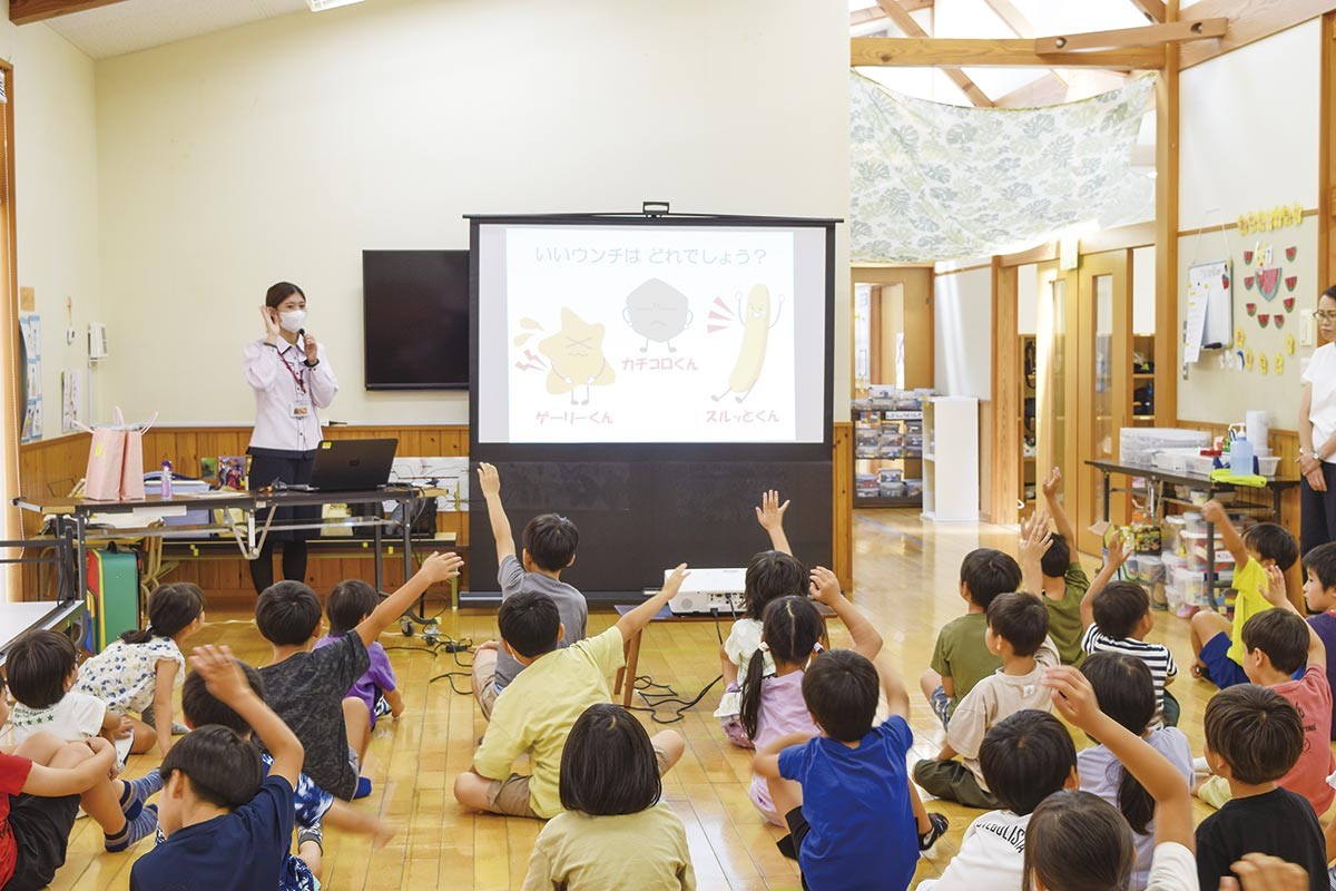 出雲市「山陰ヤクルト販売株式会社」の出前講座