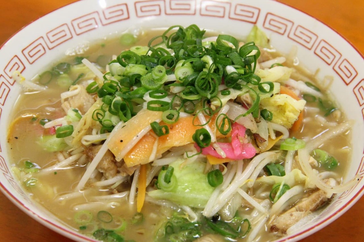 島根県松江市にある『ラーメンにいはお』で販売している人気メニュー「野菜ラーメン」