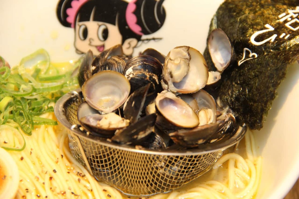 島根県出雲市の人気ラーメン店『かみあり製麺』の「しじみ塩ラーメン」