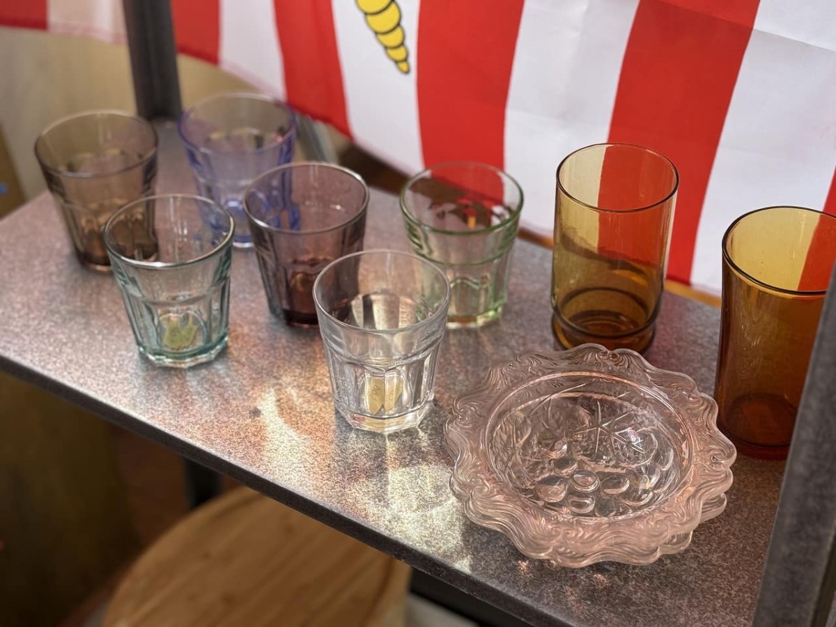鳥取県境港市にあるハンバーガーショップ『sunny』の２階で販売しているグラス