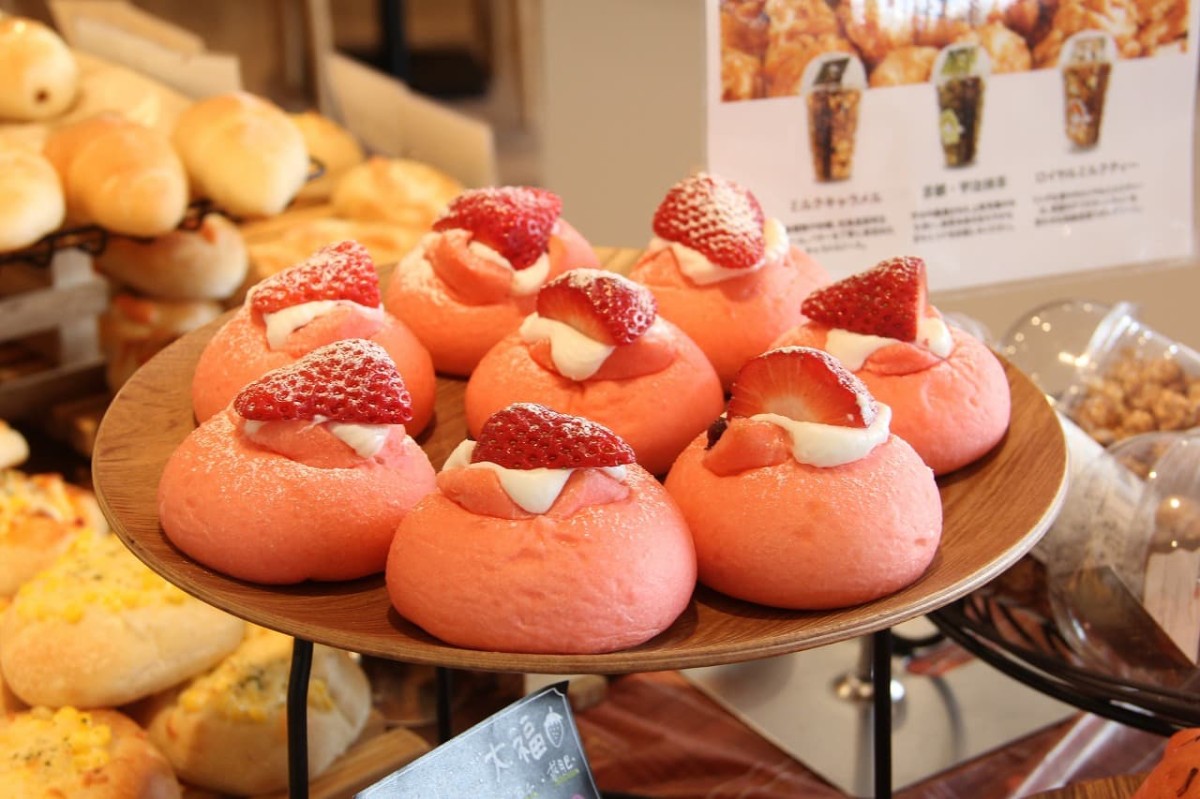 鳥取県米子市にあるパン屋『Bakery&Cafe RUDY』で販売しているいちごを使ったパン