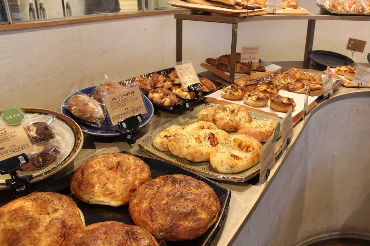 島根県出雲市にある人気ベーカリー『ルコションドール出西』で販売している惣菜パン