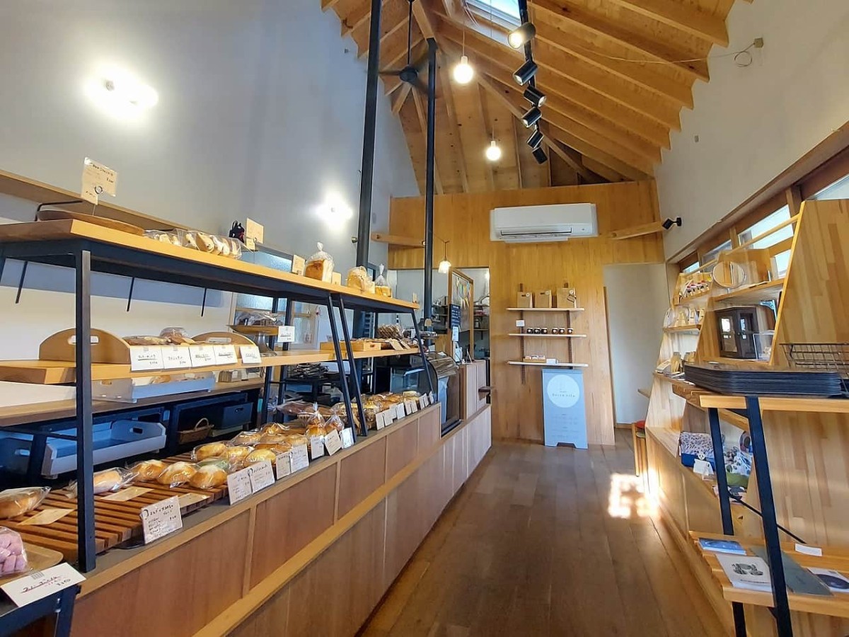 島根県大田市にあるベーカリー『パン工房ドルチェ・ビータ』の店内