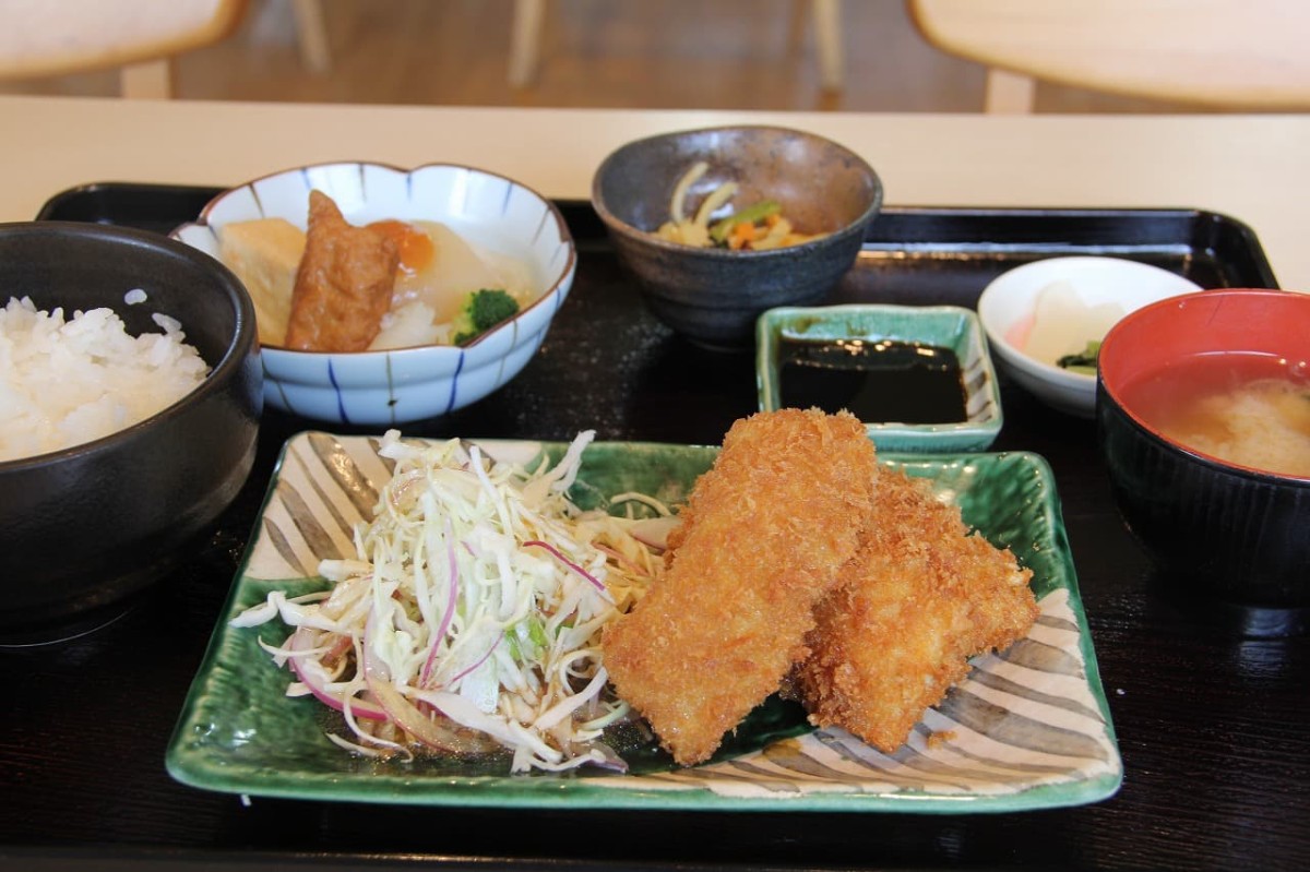 鳥取県米子市にある『お食事処甚』で販売している日替わり定食の副菜のみそ汁