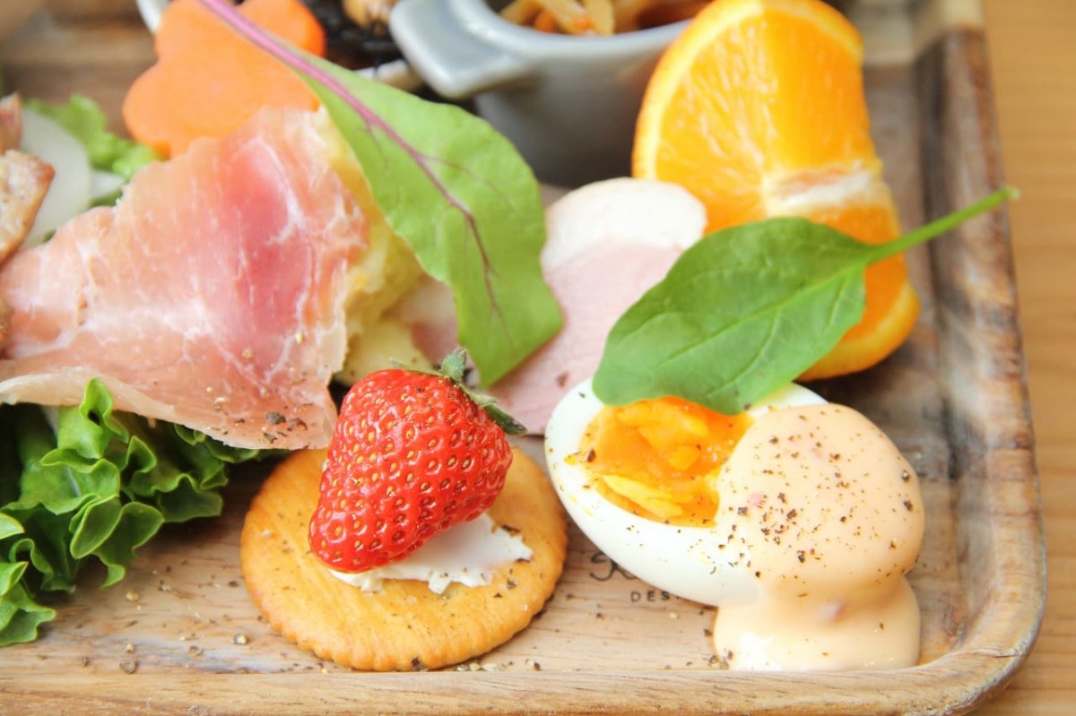 鳥取県米子市にある『On Lento Cafe』で販売している「スペシャルプレート」の前菜