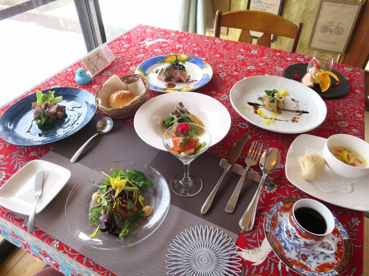島根県松江市にある『フレンチカフェ10°C』で販売しているランチコース