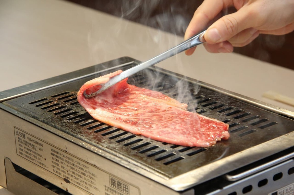 島根県出雲市にある『焼肉噂のかきりょー』で販売している「和牛とろたま焼きすき」