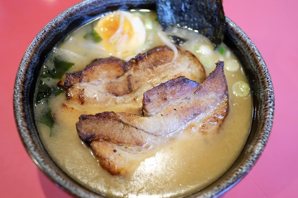 鳥取県境港市にある老舗中華料理店『新来軒』の「自家製チャーシュー麺」