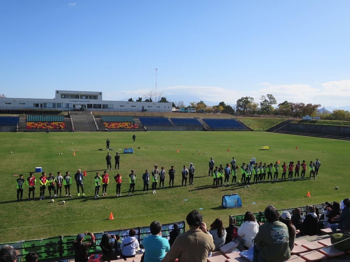 鳥取県のサッカースタジアム『Axisバードスタジアム』で行われたトップチーム最終練習