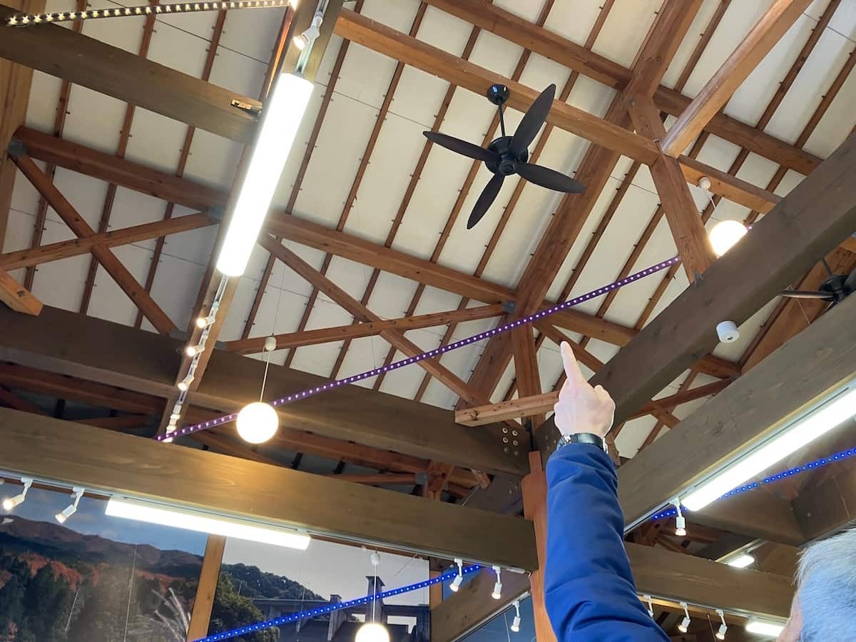 鳥取県米子市『とっとり自然環境館』の天井にあるLEDライト