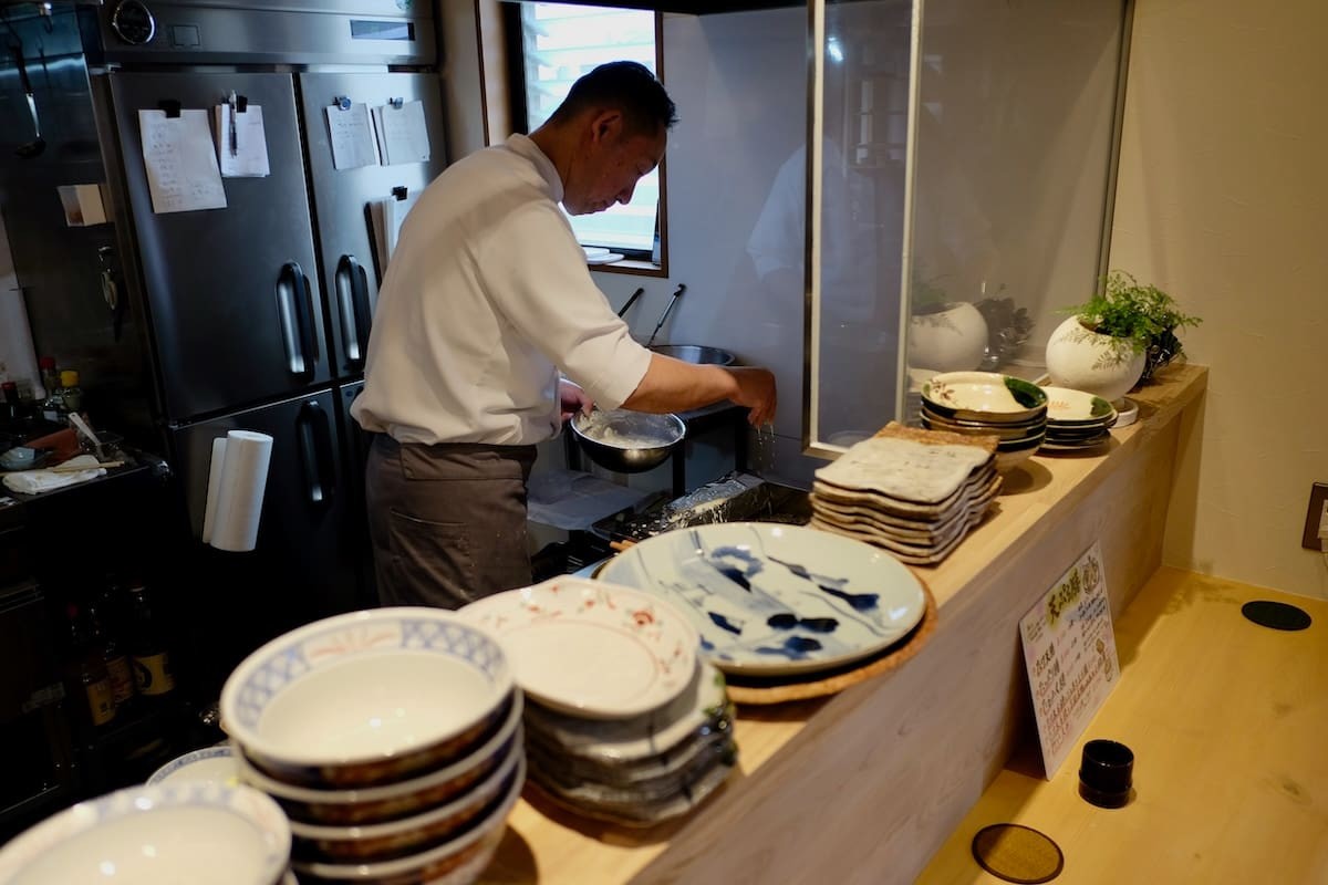 鳥取県米子市にある和食屋『天ぷら 魚とごはん TAKEZO1988』の内観