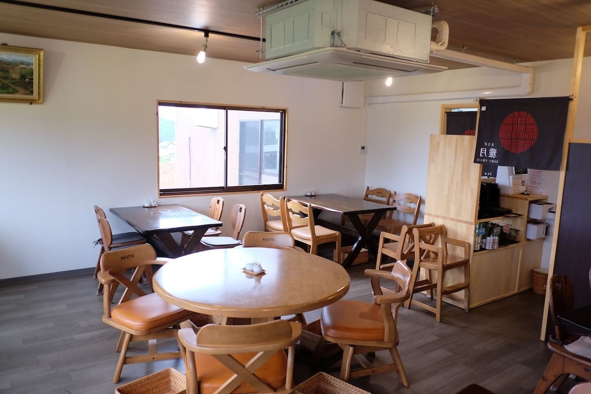 島根県松江市にあるそば屋『石臼挽き十割そば 雅月』の内観