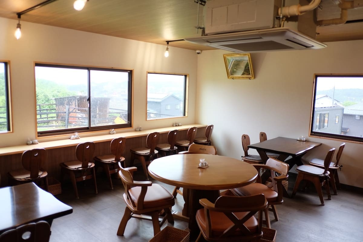 島根県松江市にあるそば屋『石臼挽き十割そば 雅月』の内観