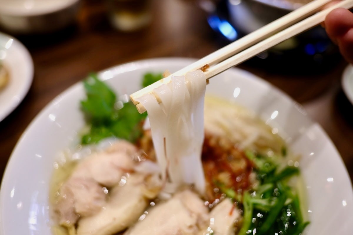 鳥取県米子市にあるベトナム料理専門店『Star＆Sun』の「鶏肉のフォー」