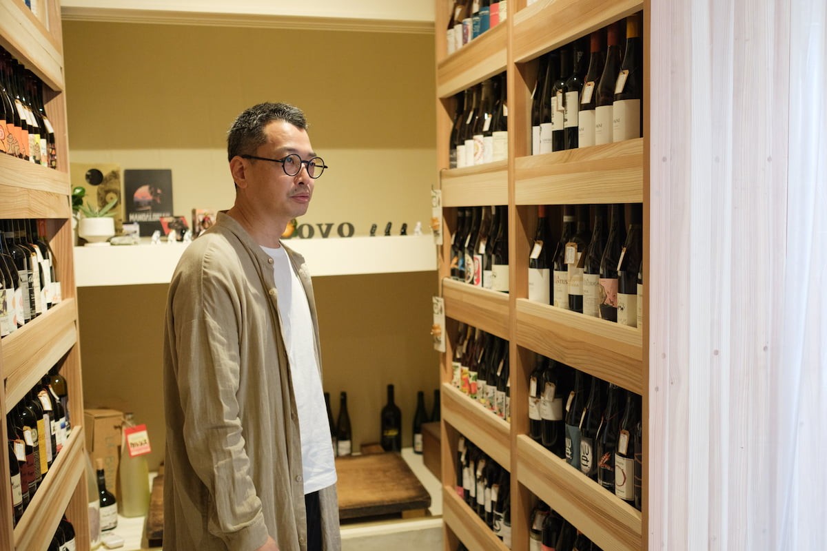松江市殿町のナチュラルワインの店「al Covo MATSUE」の店主