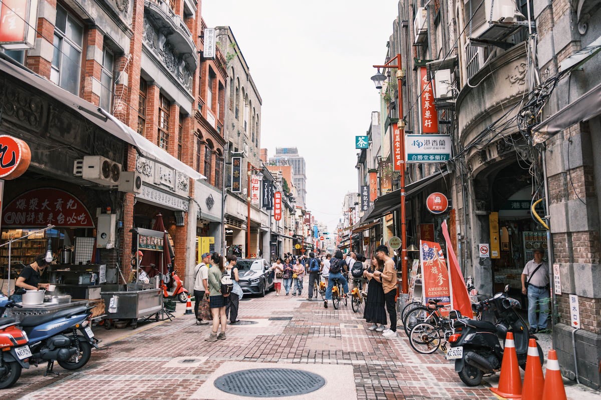 台湾の問屋街「迪化街」の街並み