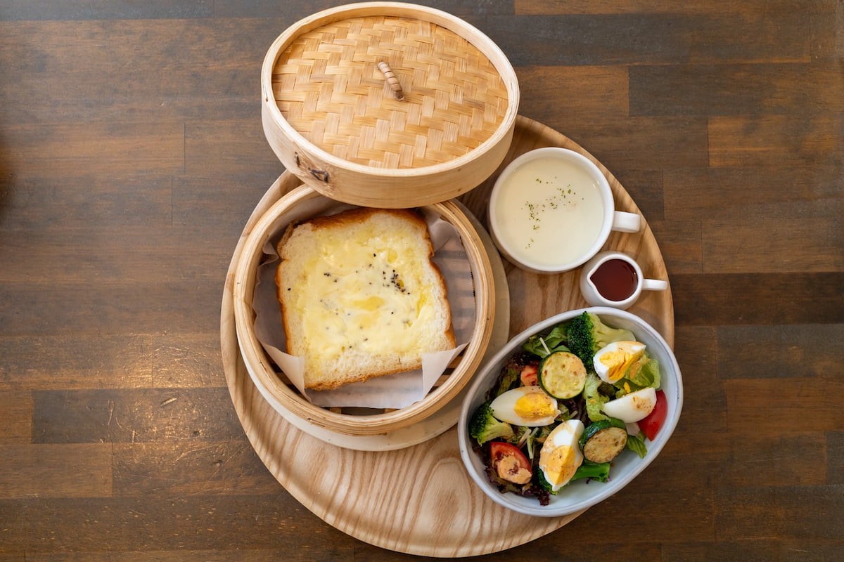 島根県松江市のカフェ『カフェテラスリンク』の「チーズトーストモーニング」