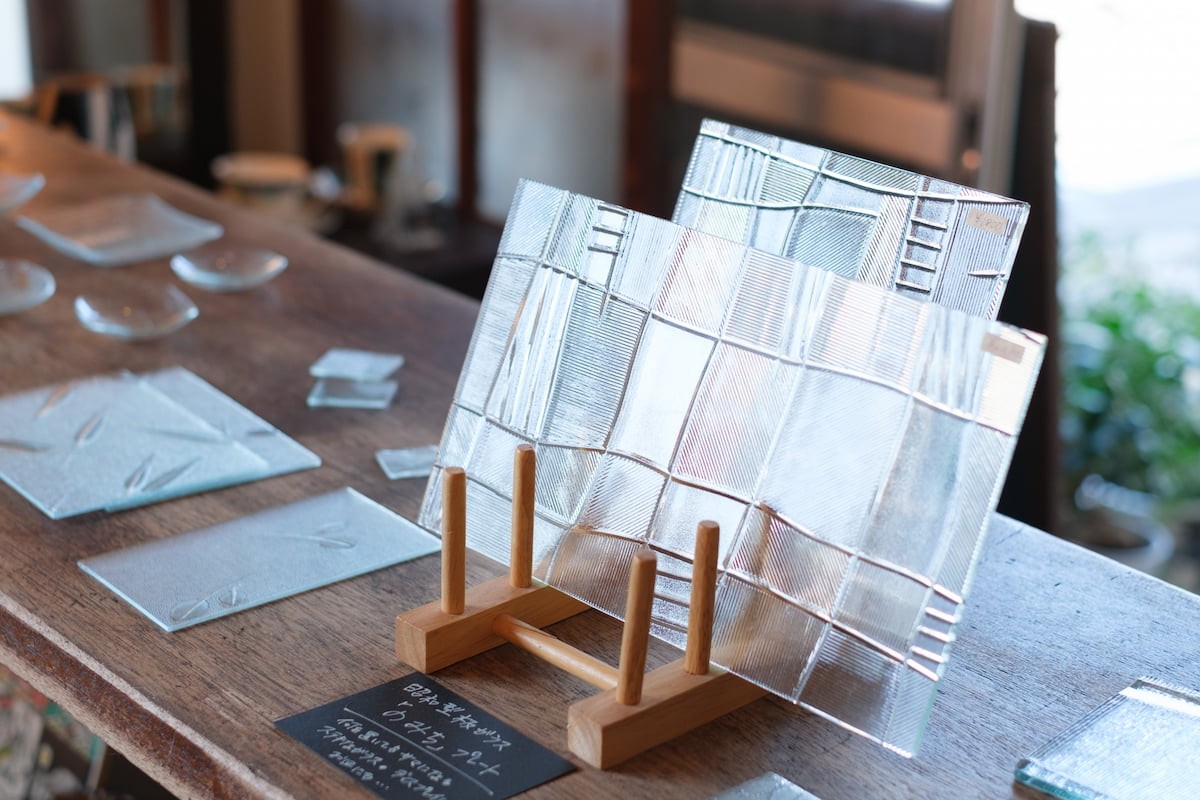 島根県安来市の古道具と昭和ガラスの工房兼ショップ『びいだま舎』のガラス製品