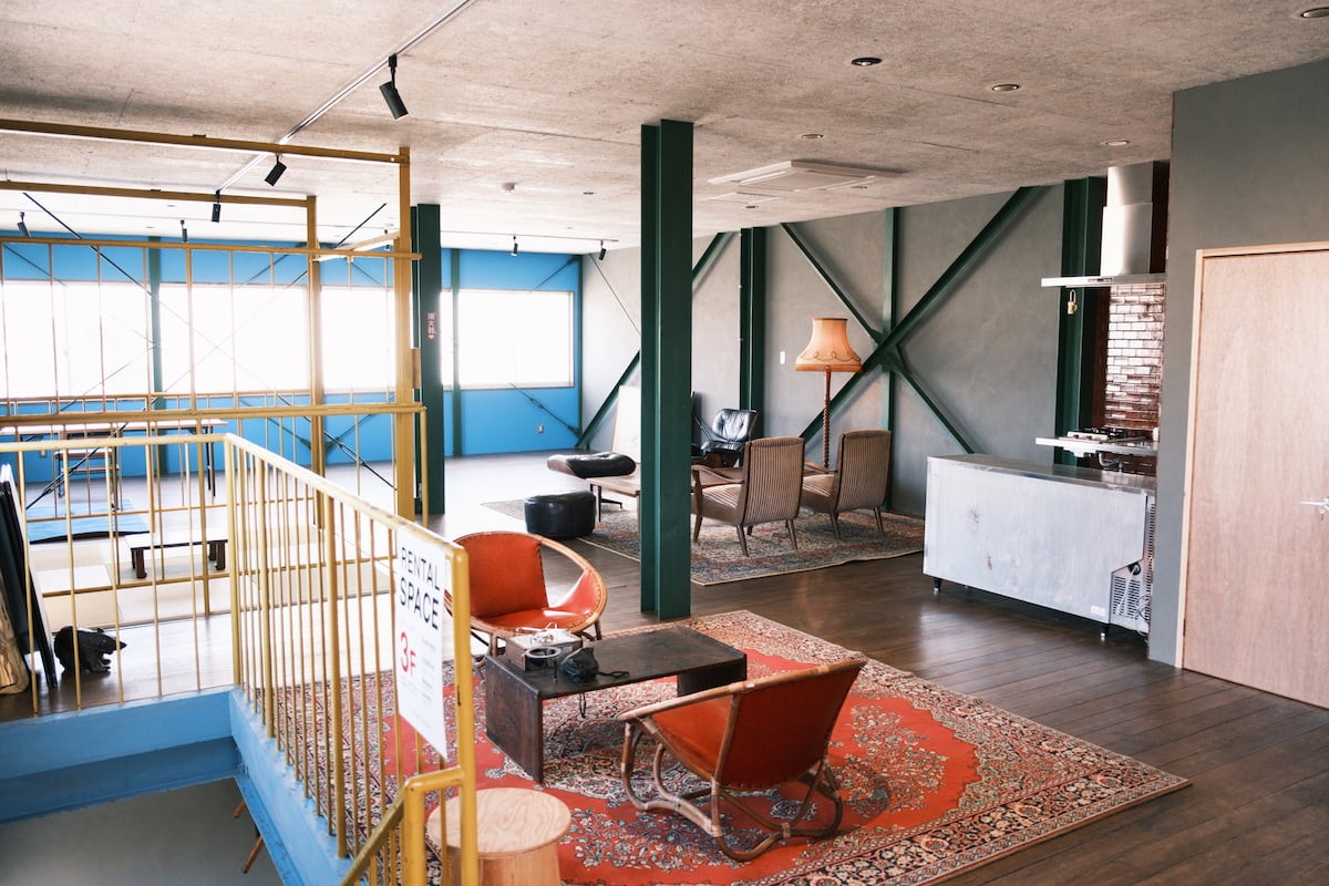 島根県松江市の古道具店『フラットスタイル』のレンタルスペース