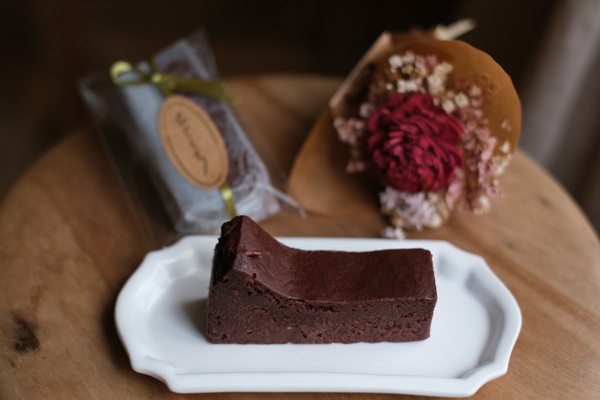 島根県松江市の焼き菓子屋『お菓子屋ひとくち』の「ガトーショコラ」