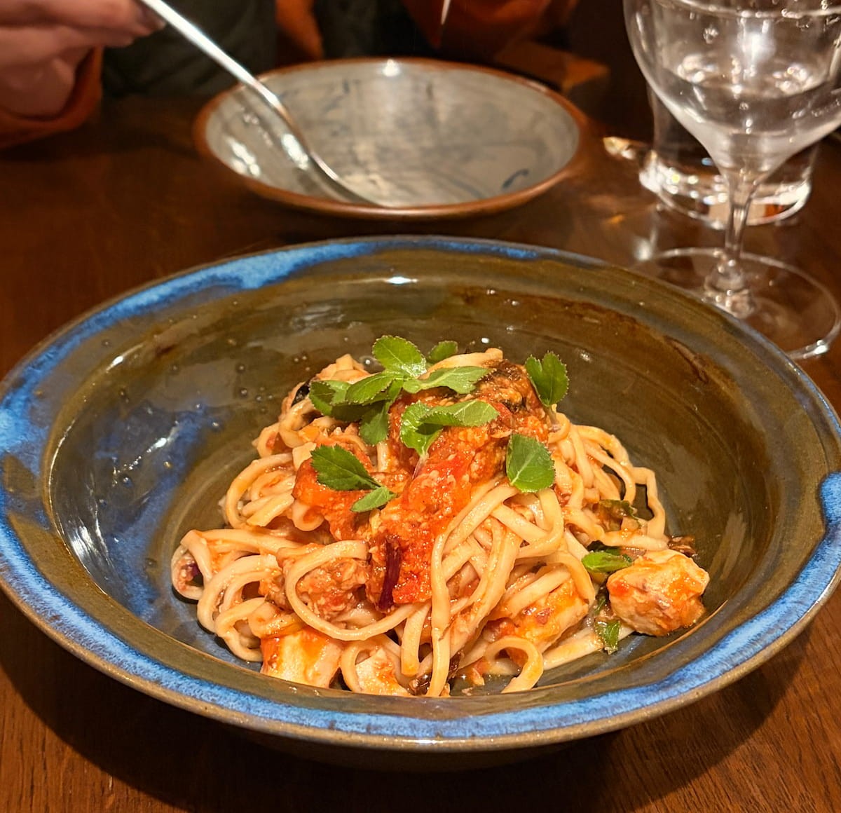 島根県松江市のイタリアン『tura』の「沖縄そばパスタ」
