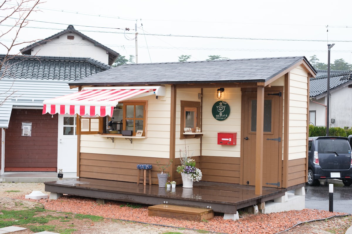 島根県出雲市のおむすび屋『流星ぽんぽこ堂』の外観