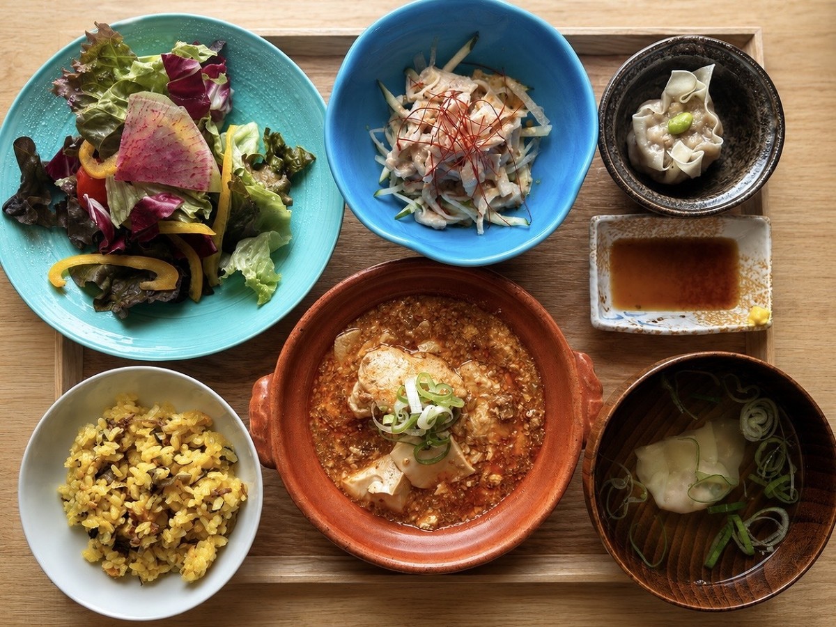米子市『アトリエグリーンシャトーおだか』内の「農村ダイニング」のランチ