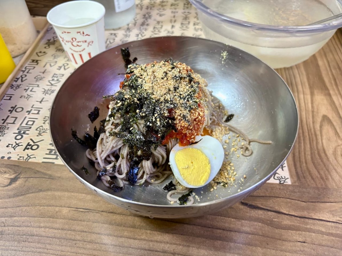 襄陽の『ヨングァンジョンメミルグクス』の「マッククス」。