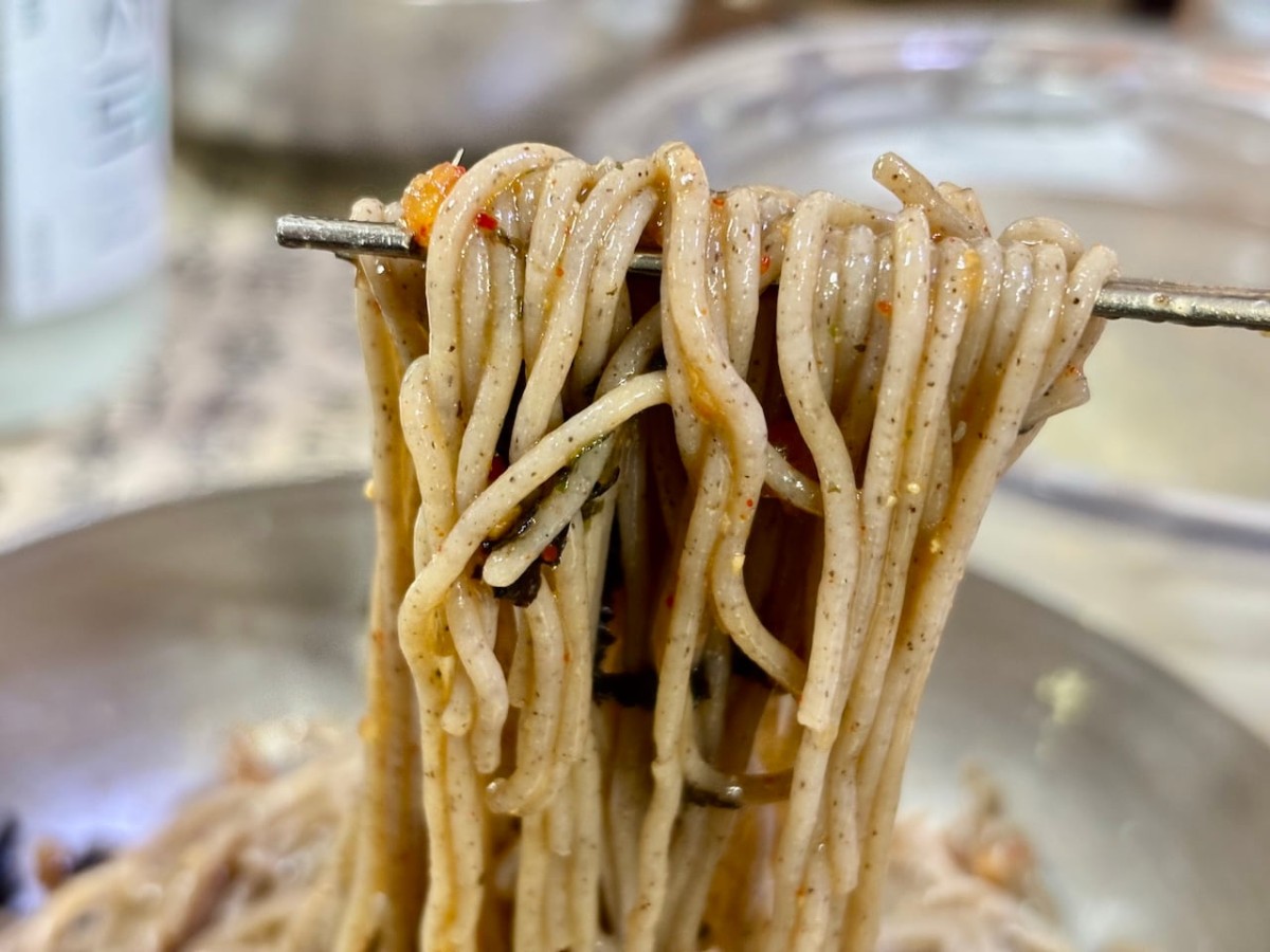 襄陽の『ヨングァンジョンメミルグクス』の「マッククス」の麺。
