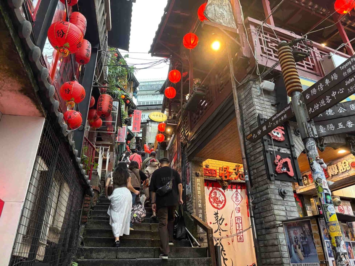 台湾の「九份」の石段。