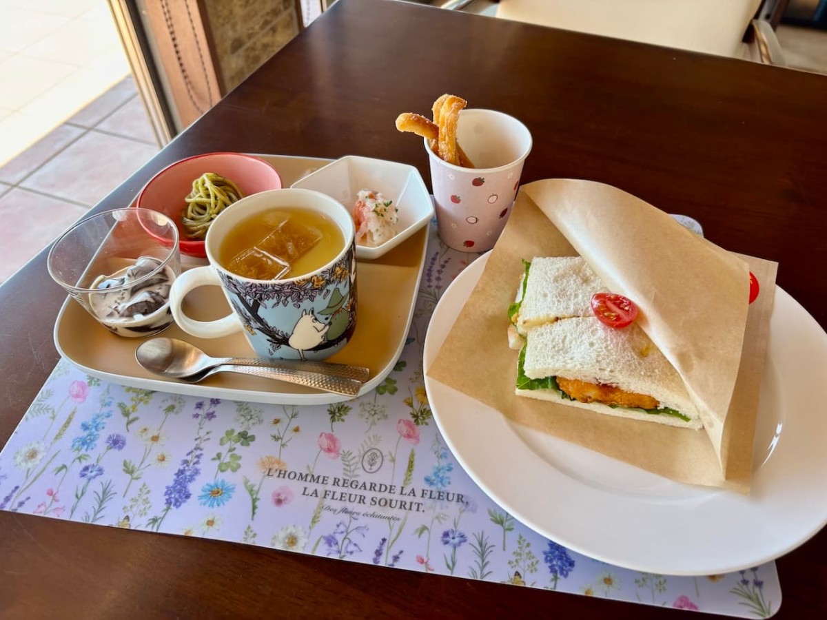 島根県出雲市の『創作料理レストランみつばち』の「モーニングカフェ」メニュー。