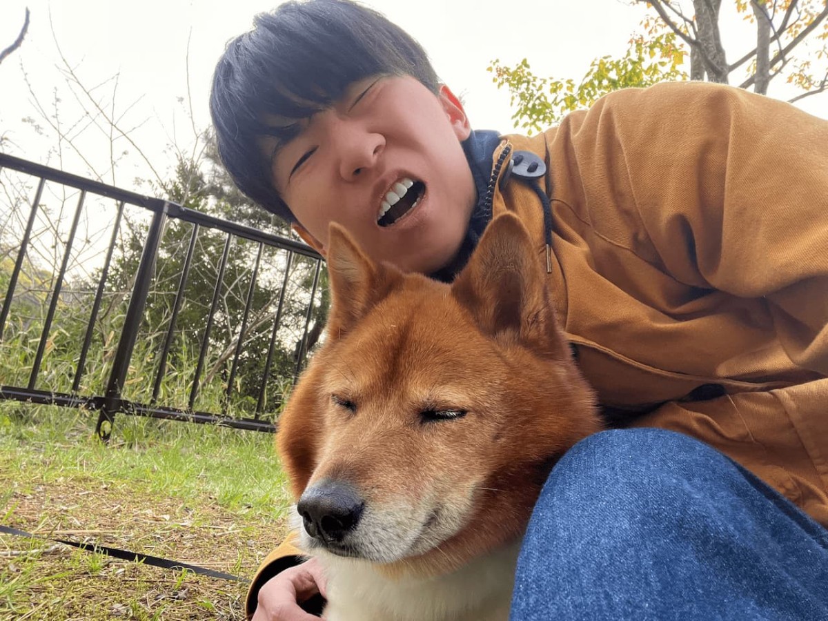 島根県江津市にある『菰沢公園オートキャンプ場』でバス釣りをする様子