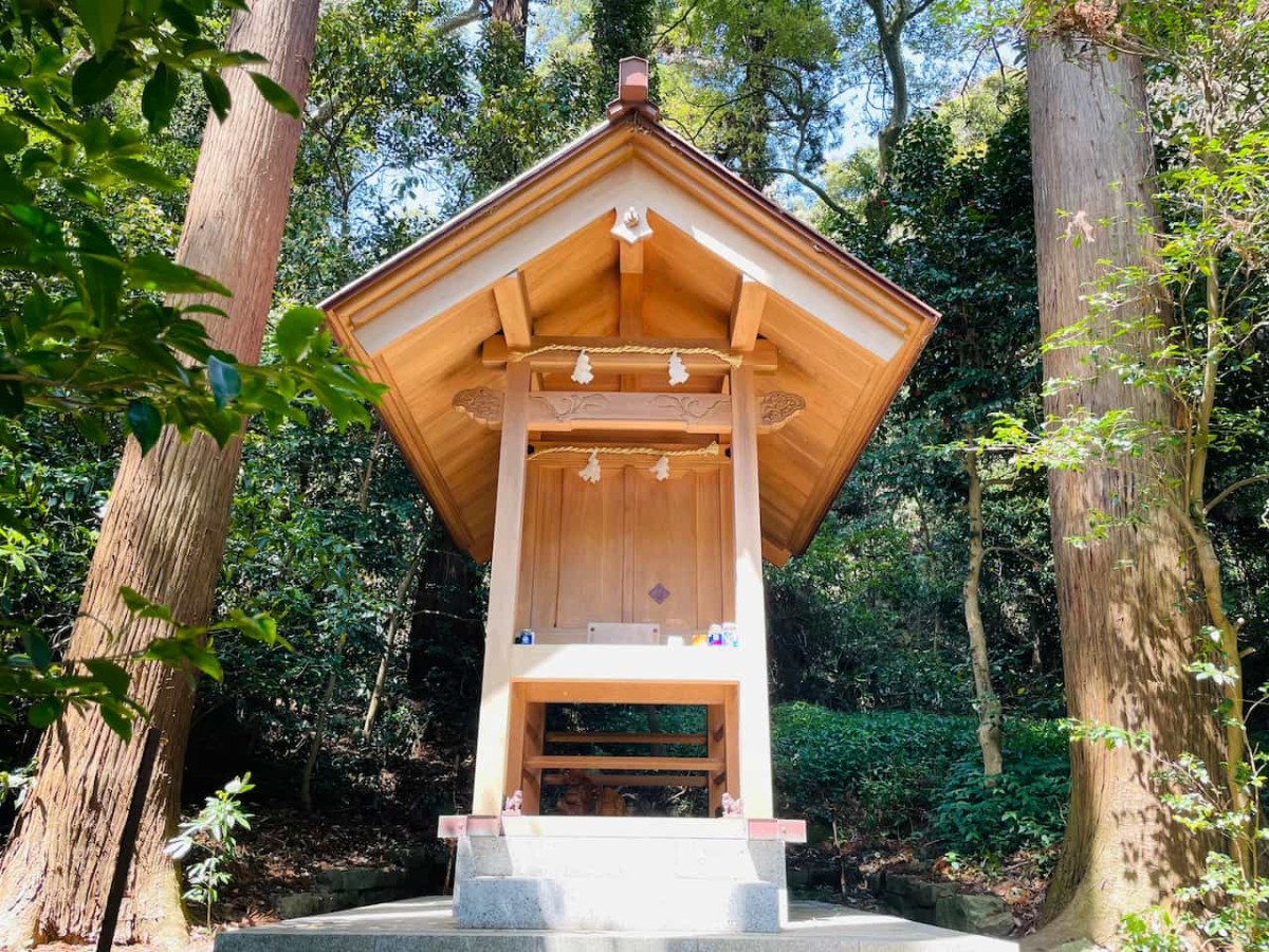 島根県松江市にある美保神社の境外末社「天神社」