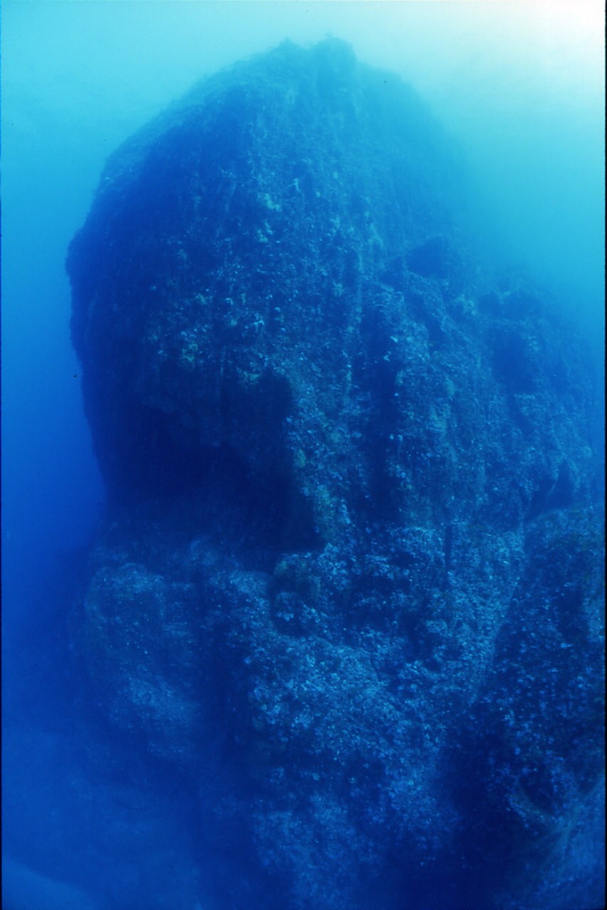 島根県出雲市日御碕の海底遺跡、鎮座跡