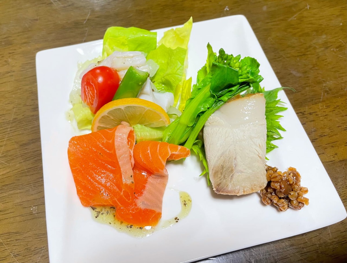 島根県安来市にある燻製レストランけむり家の季節のコンボ