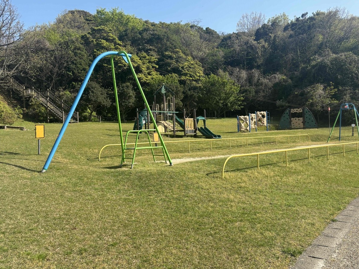 島根県出雲市にある『手引ヶ丘公園』のわんぱく砦